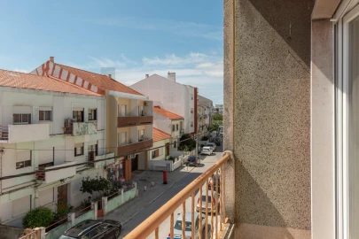 Apartamento T2 para Arrendamento em Barreiro e Lavradio