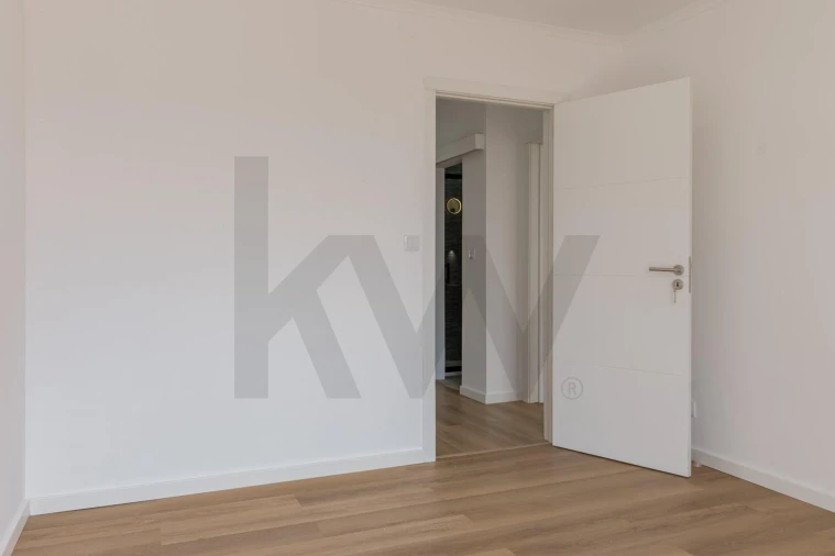 Apartamento T2 para Arrendamento em Barreiro e Lavradio Foto 17