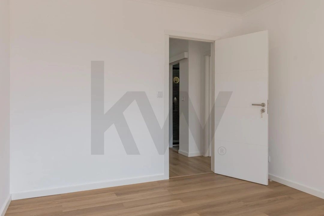 Apartamento T2 para Arrendamento em Barreiro e Lavradio Foto 17