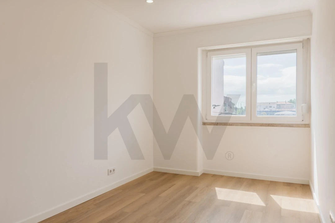 Apartamento T2 para Arrendamento em Barreiro e Lavradio Foto 11