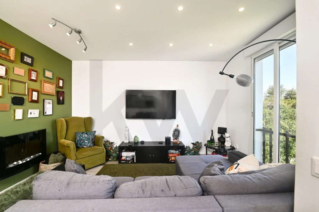 Apartamento T3 para Venda em Santo António dos Cavaleiros e Frielas Foto 9
