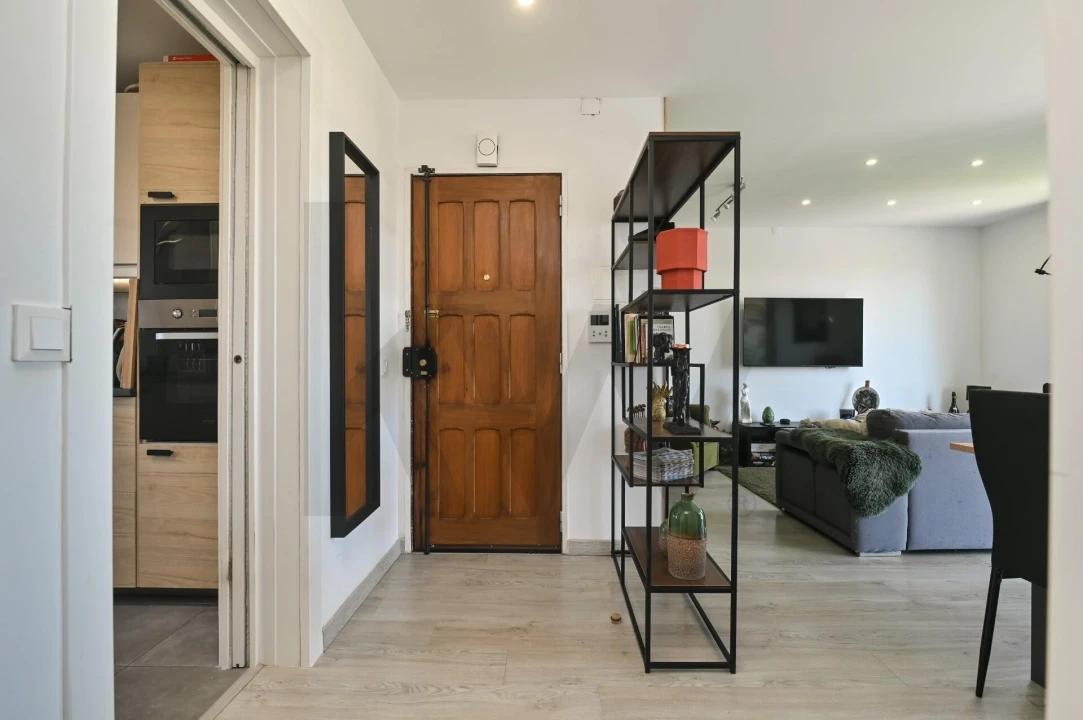 Apartamento T3 para Venda em Santo António dos Cavaleiros e Frielas Foto 4