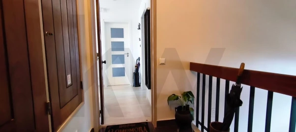 Apartamento T3 para Venda em Santo António dos Cavaleiros e Frielas