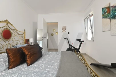 Apartamento T3 para Venda em Santo António dos Cavaleiros e Frielas