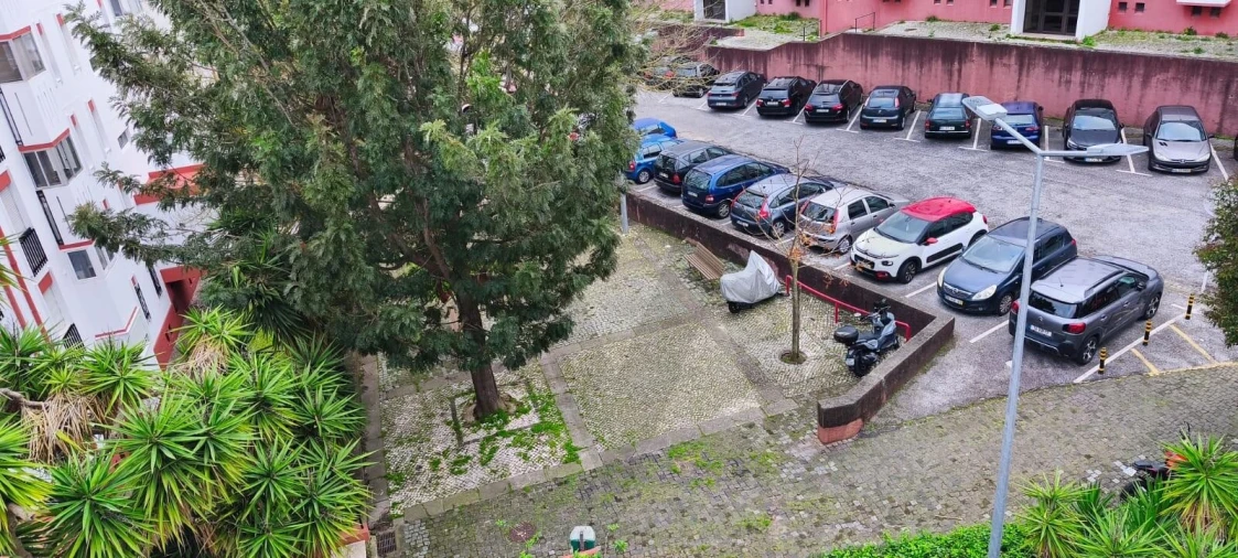 Apartamento T3 para Venda em Santo António dos Cavaleiros e Frielas Foto 45