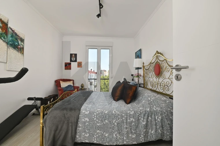 Apartamento T3 para Venda em Santo António dos Cavaleiros e Frielas Foto 18