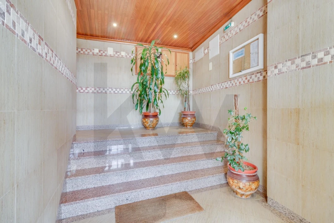Apartamento T2 para Venda em Santa Iria de Azoia, São João da Talha e Bobadela Foto 7