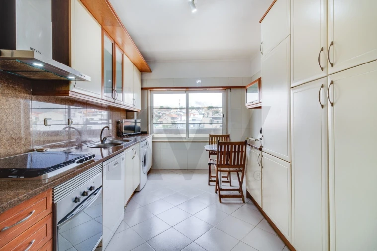 Apartamento T2 para Venda em Santa Iria de Azoia, São João da Talha e Bobadela Foto 12