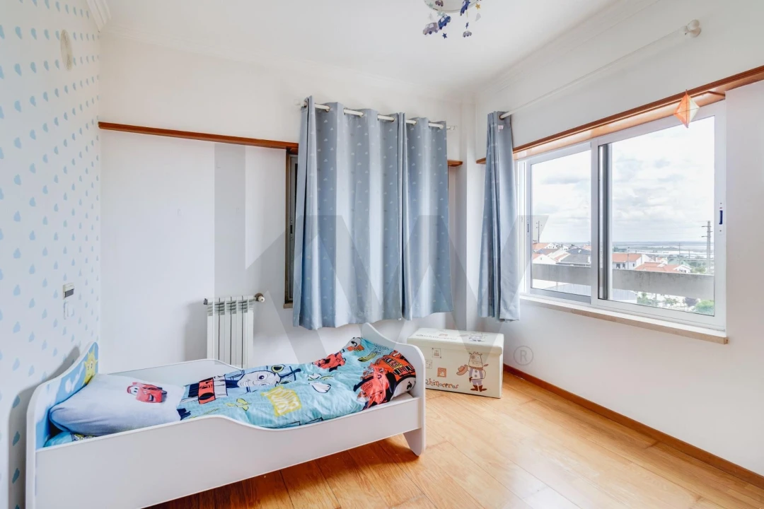 Apartamento T2 para Venda em Santa Iria de Azoia, São João da Talha e Bobadela Foto 28