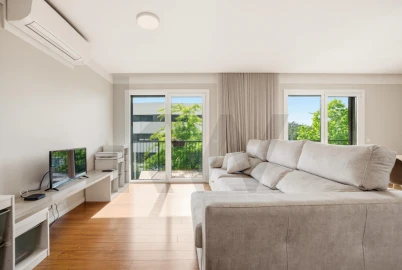 Apartamento T2 para Venda em São Martinho de Árvore e Lamarosa