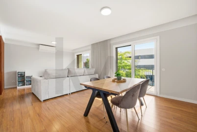 Apartamento T2 para Venda em São Martinho de Árvore e Lamarosa
