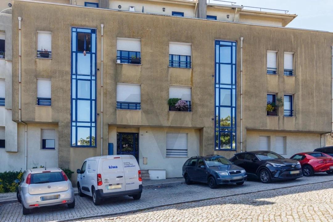 Apartamento T2 para Venda em Mafamude e Vilar do Paraíso Foto 1