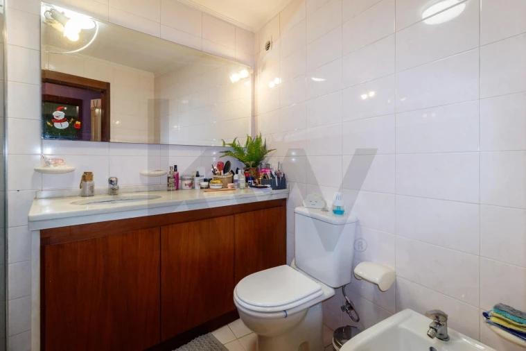 Apartamento T2 para Venda em Mafamude e Vilar do Paraíso Foto 14