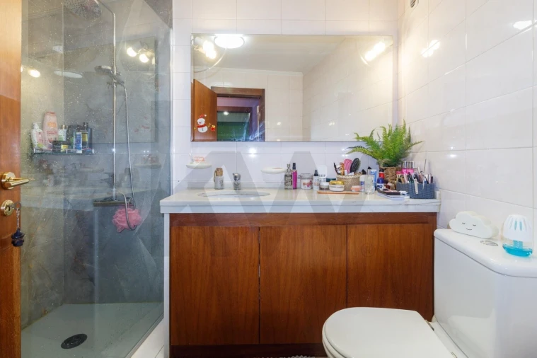 Apartamento T2 para Venda em Mafamude e Vilar do Paraíso Foto 12
