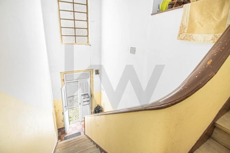 Prédio para Venda em Vila Franca de Xira Foto 18