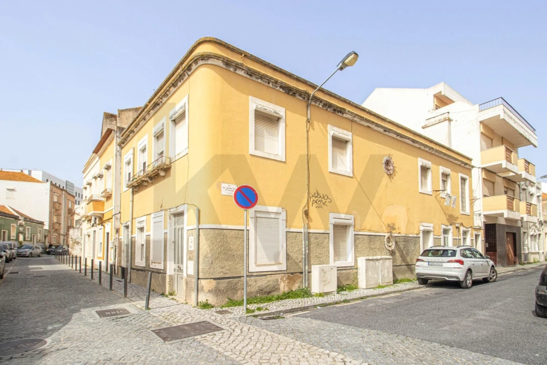 Prédio para Venda em Vila Franca de Xira Foto 2