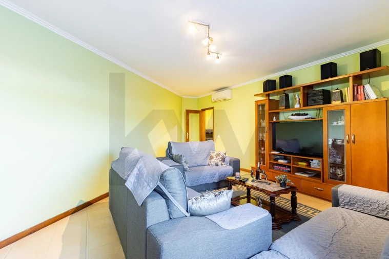 Apartamento T2 para Venda em São João da Madeira Foto 14