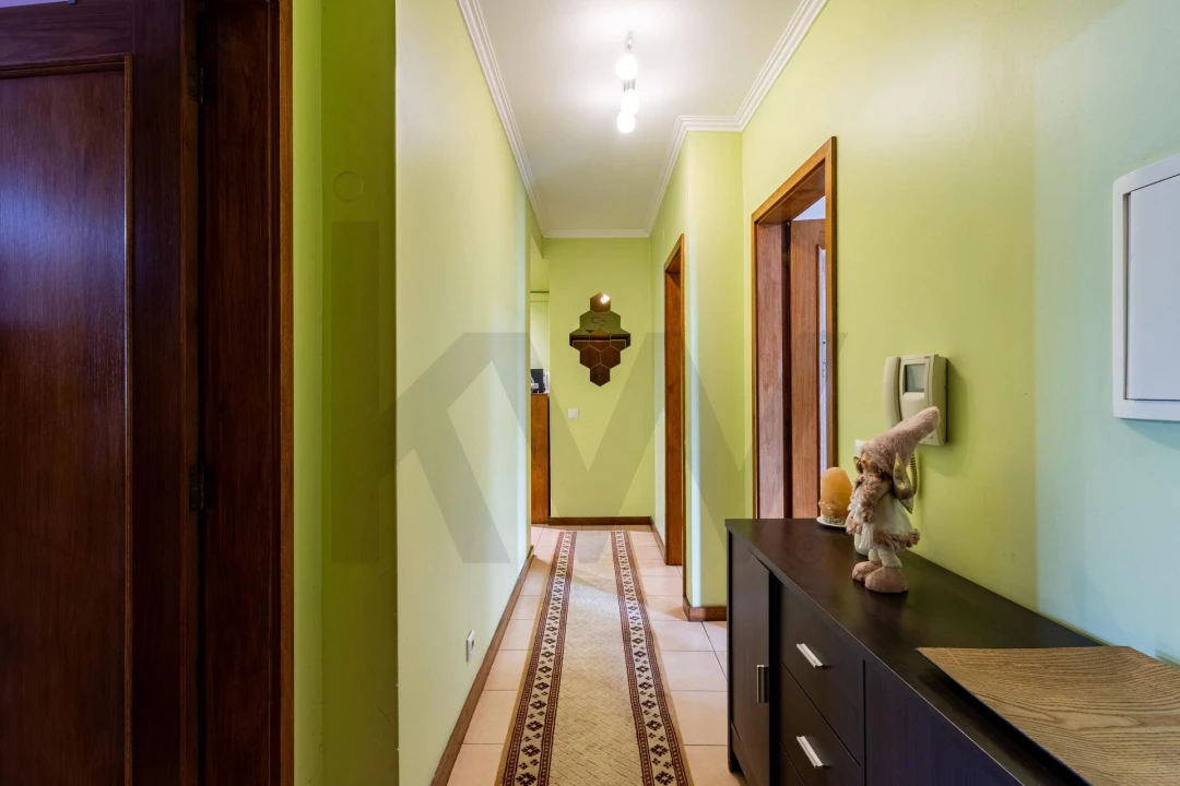 Apartamento T2 para Venda em São João da Madeira Foto 9