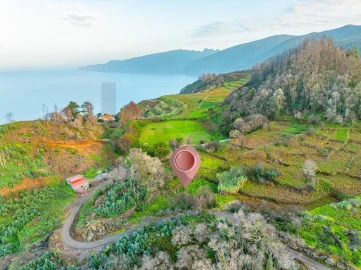 Terreno para Venda em Porto Moniz