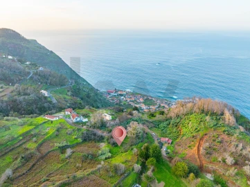 Terreno para Venda em Porto Moniz