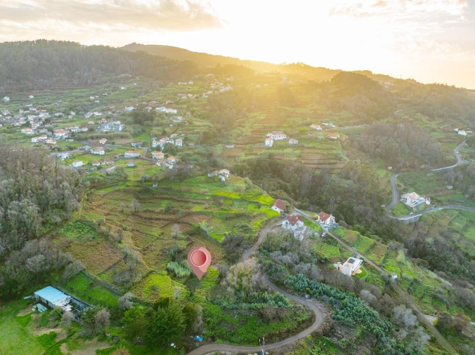 Terreno para Venda em Porto Moniz Foto 16