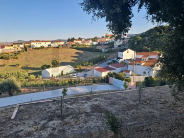 Moradia T4 para Venda em Azueira e Sobral da Abelheira