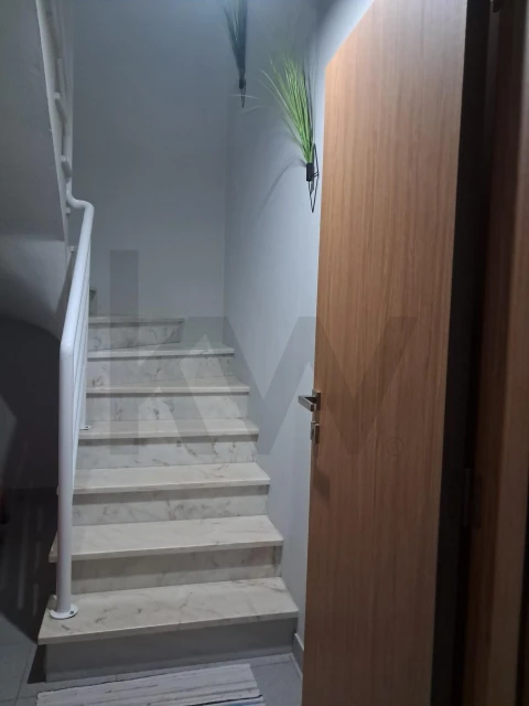 Moradia T4 para Venda em Azueira e Sobral da Abelheira