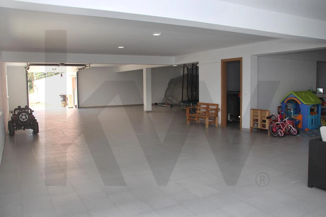 Moradia T4 para Venda em Azueira e Sobral da Abelheira Foto 49