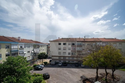 Apartamento T2 para Venda em Queluz e Belas