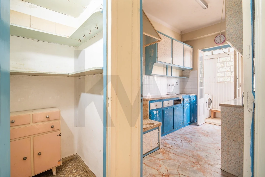 Apartamento T2 para Venda em Queluz e Belas Foto 14