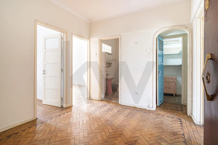 Apartamento T2 para Venda em Queluz e Belas Foto 5