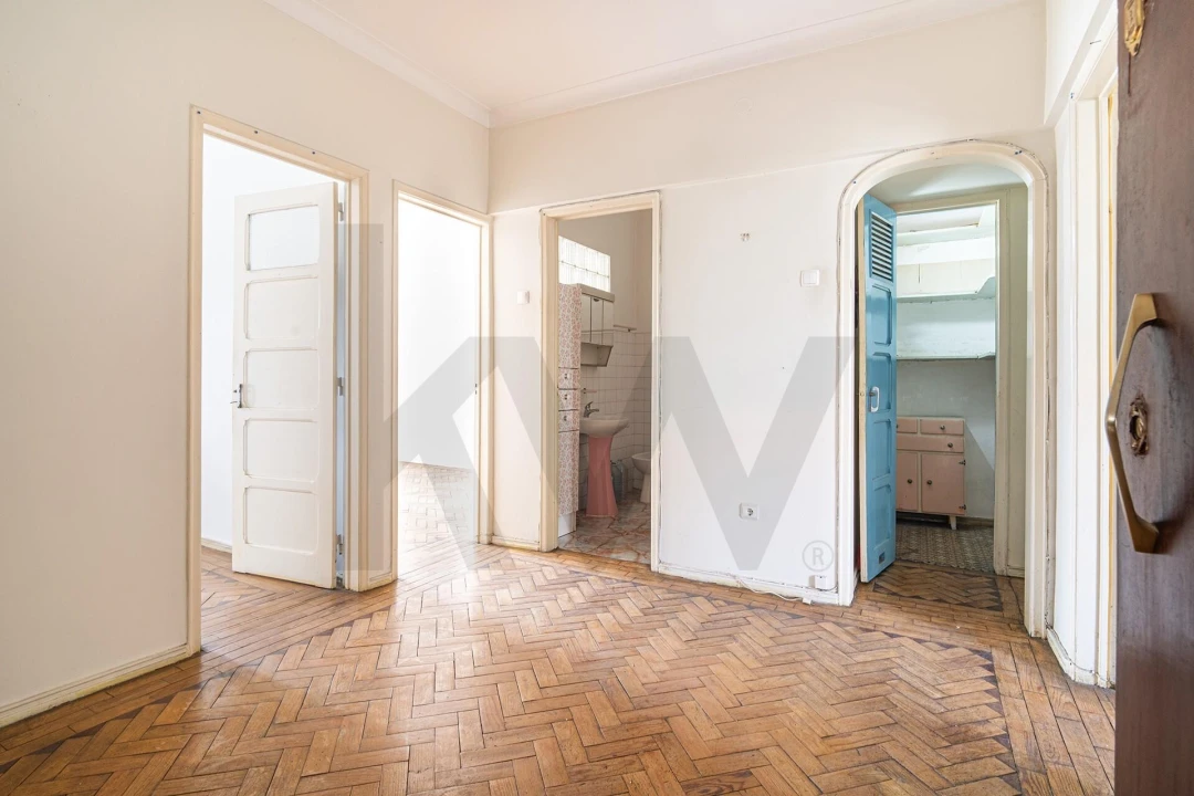 Apartamento T2 para Venda em Queluz e Belas Foto 5