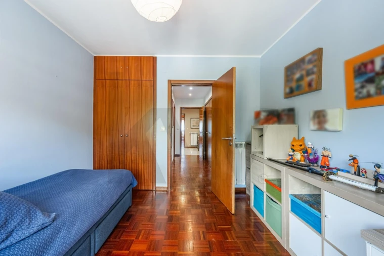Apartamento T3 para Venda em Ramalde Foto 16