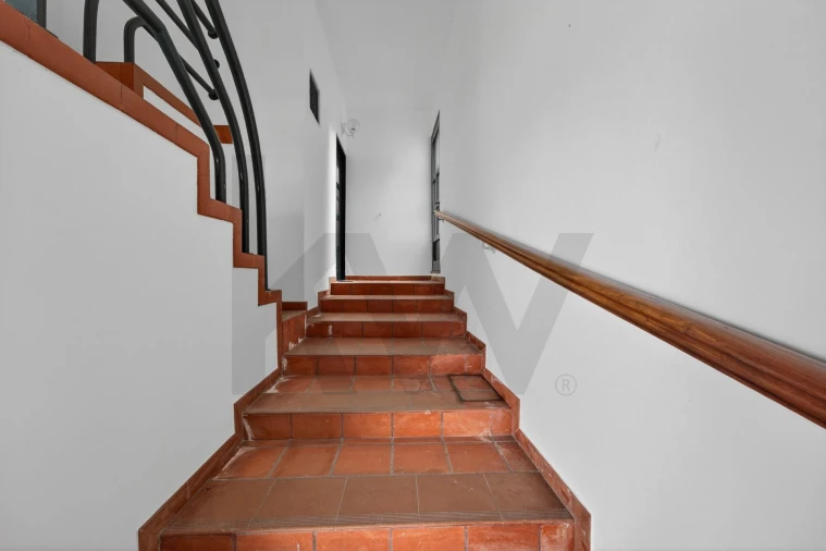 Moradia T5 para Venda em Caniço Foto 56