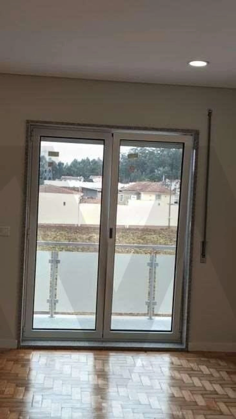 Moradia T2 para Arrendamento em Vila de Cucujães Foto 14