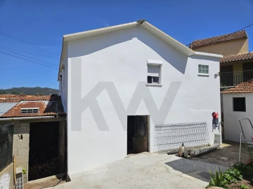 Moradia T2 para Venda em Lorvão