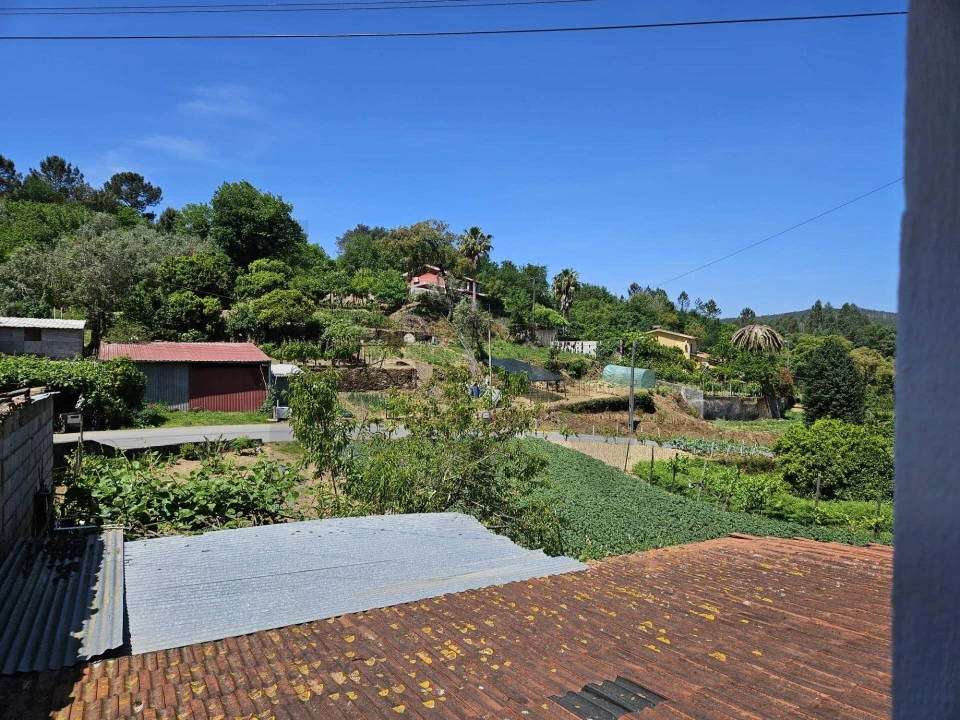 Moradia T2 para Venda em Lorvão Foto 9