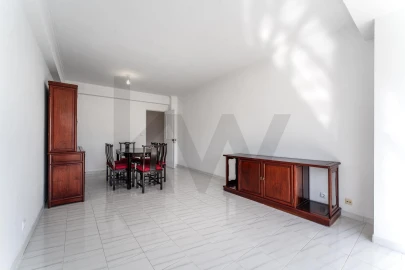 Apartamento T3 para Arrendamento em Moscavide e Portela