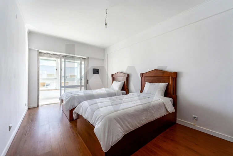 Apartamento T3 para Arrendamento em Moscavide e Portela Foto 14