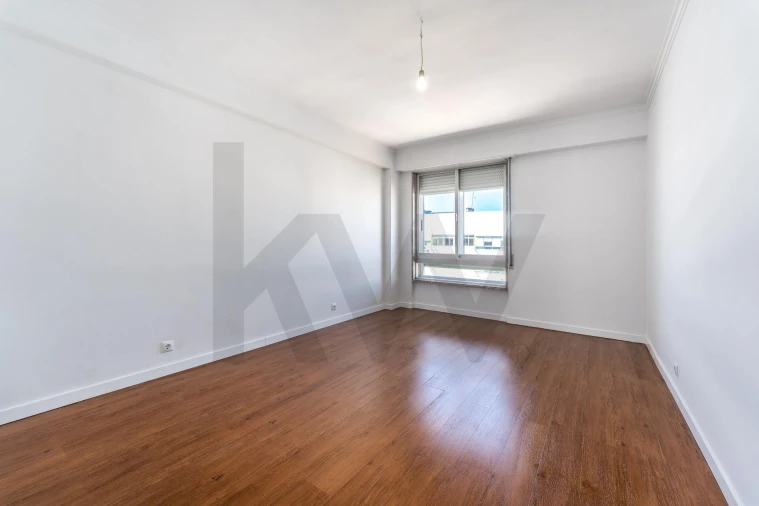 Apartamento T3 para Arrendamento em Moscavide e Portela Foto 7