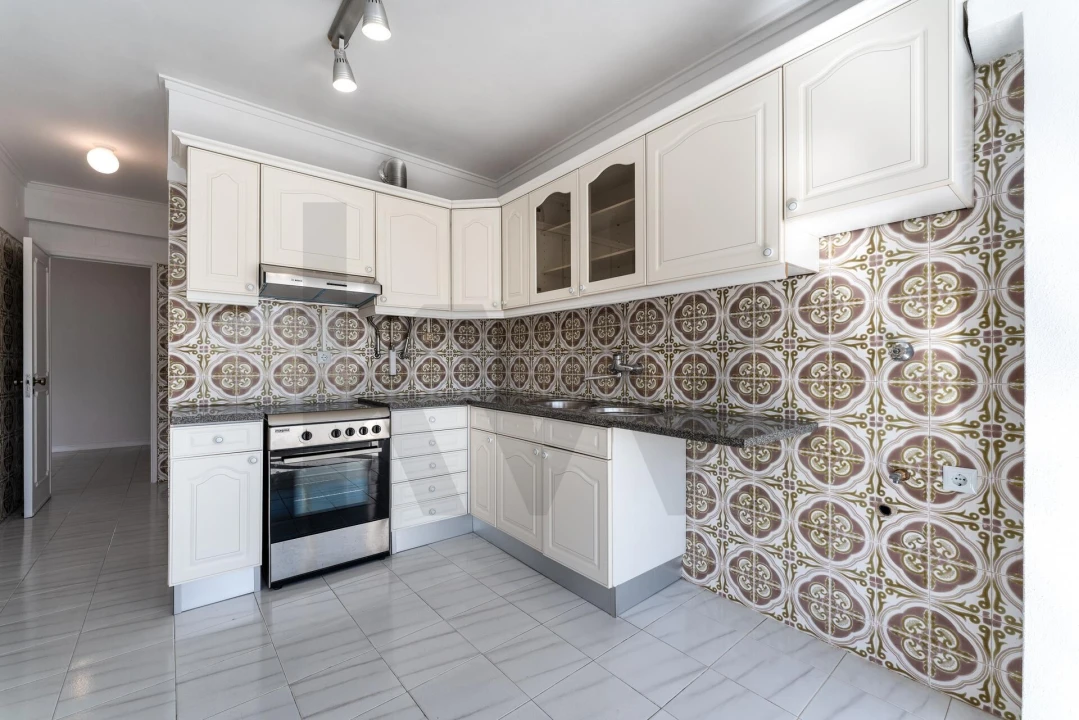 Apartamento T3 para Arrendamento em Moscavide e Portela Foto 23