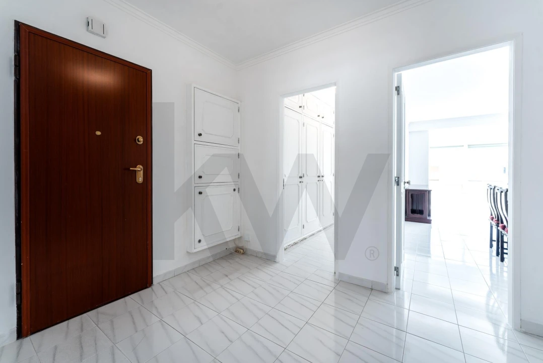 Apartamento T3 para Arrendamento em Moscavide e Portela Foto 4