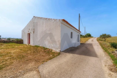 Moradia T2 para Venda em Santa Cruz