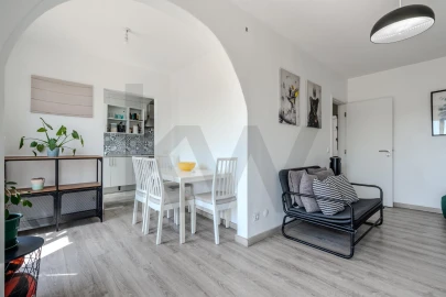 Apartamento T2 para Venda em Baixa da Banheira e Vale da Amoreira