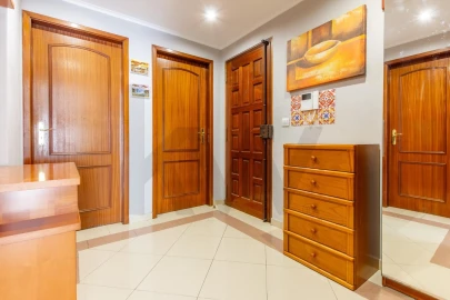 Apartamento T2 para Venda em Corroios