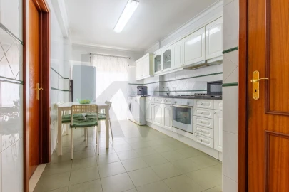Apartamento T2 para Venda em Corroios