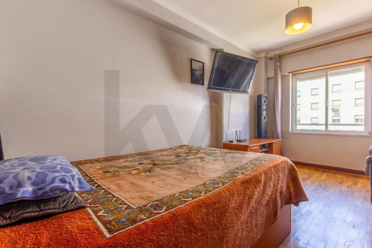 Apartamento T2 para Venda em Corroios Foto 14