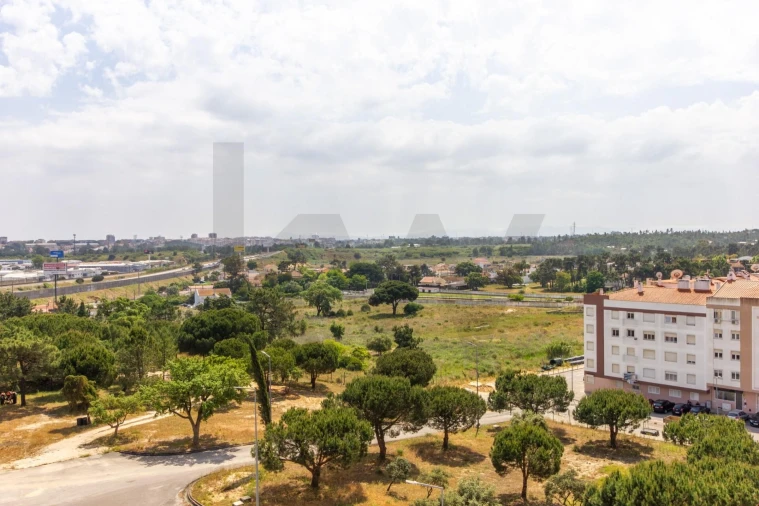 Apartamento T2 para Venda em Corroios Foto 20