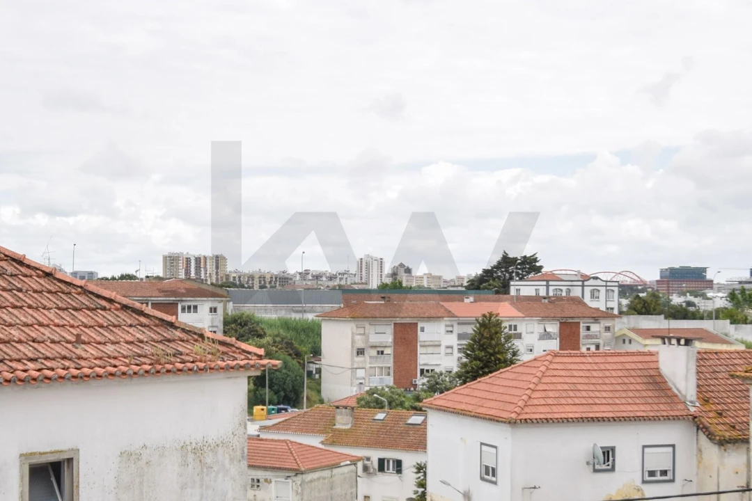 Apartamento T2 para Venda em Pontinha e Famões Foto 16