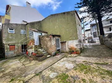 Moradia T4 para Venda em Carcavelos e Parede